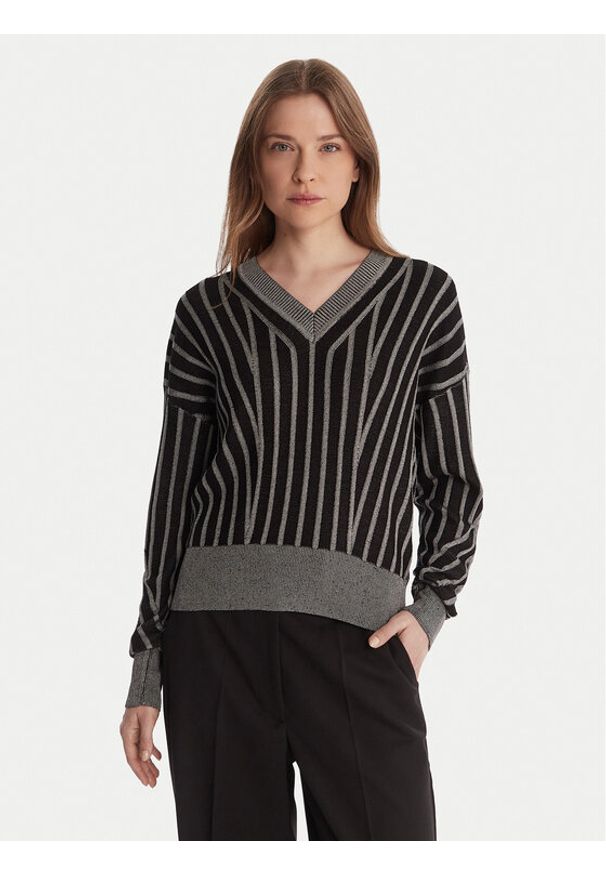 DKNY Sweter P5MSDZ52 Szary Regular Fit. Kolor: szary. Materiał: wiskoza