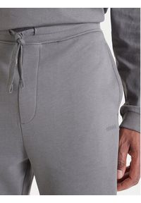 Hugo - HUGO Spodnie dresowe Dayote232 50489617 Szary Regular Fit. Kolor: szary. Materiał: bawełna #5