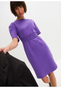 bonprix - Sukienka z dżerseju, z przeszyciem cienkimi gumkami w talii. Kolor: fioletowy. Materiał: jersey. Długość rękawa: krótki rękaw. Długość: mini #1