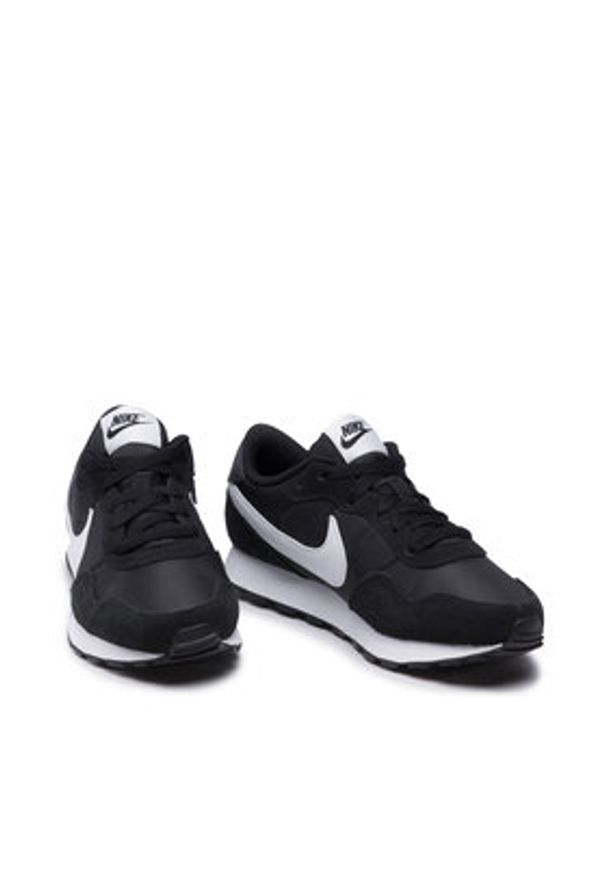 Nike Sneakersy Md Valiant (Gs) CN8558 002 Czarny. Kolor: czarny. Materiał: materiał