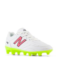Korki dziecięce New Balance 442 ACADEMY JNR FG V2 JS43FWH2 – białe. Kolor: biały. Materiał: materiał, syntetyk. Szerokość cholewki: normalna. Sport: piłka nożna #5