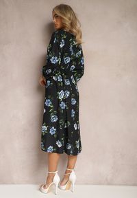 Renee - Czarno-Niebieska Midi Sukienka w Kwiaty o Rozkloszowanym Kroju z Rękawami Nietoperz Jervia. Kolor: czarny. Wzór: kwiaty. Styl: elegancki. Długość: midi #5