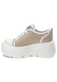 Beżowe Sneakersy Carinii Stylowe Obuwie Damskie Na Platformie. Kolor: biały, beżowy. Materiał: skóra. Obcas: na platformie. Styl: elegancki #5