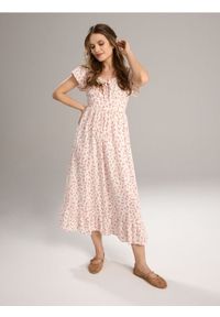 Sinsay - Sukienka midi w kwiaty w stylu cottage z wiskozą - wielobarwny. Materiał: wiskoza. Wzór: kwiaty. Długość: midi #1