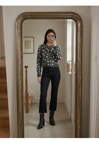 Sinsay - Jeansy kick flare - niebieski. Kolor: niebieski