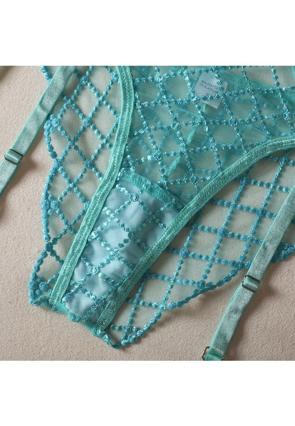 Intica - Komplet bielizny z delikatnych materiałów z ażurowymi detalami Cissy. Kolor: niebieski. Materiał: materiał. Wzór: ażurowy