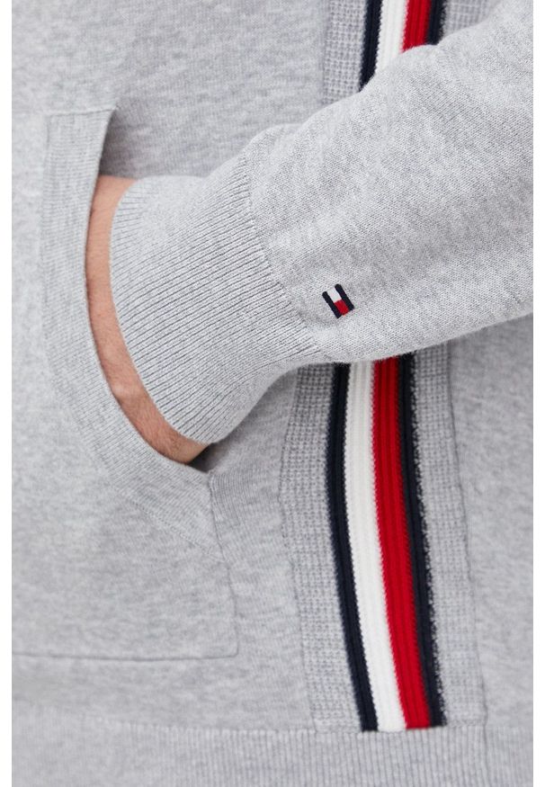TOMMY HILFIGER - Tommy Hilfiger - Bluza. Okazja: na co dzień. Kolor: szary. Materiał: dzianina. Styl: casual