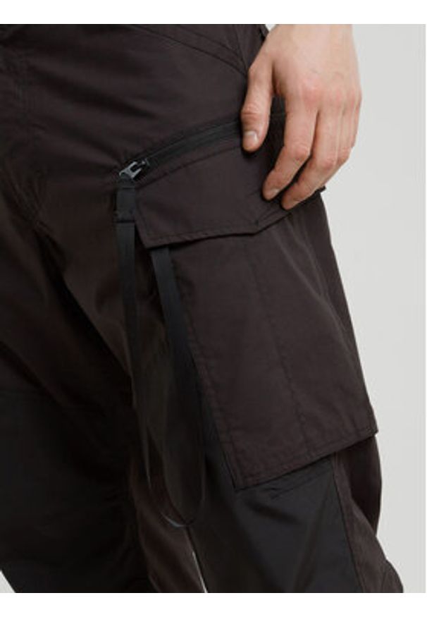 G-Star RAW - G-Star Raw Spodnie materiałowe Rovic Zip 3D D25219-D308 Czarny Loose Fit. Kolor: czarny. Materiał: bawełna