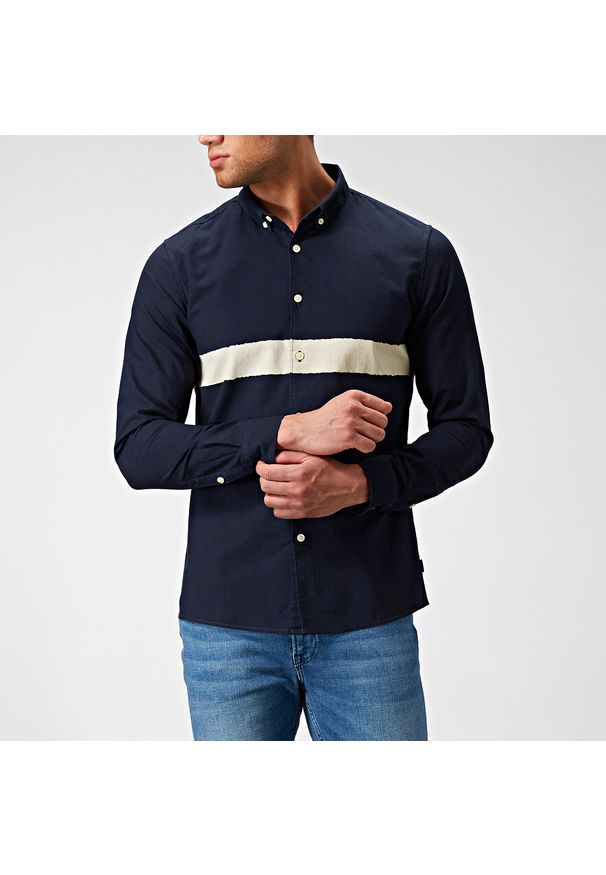 Lee - LEE SS LEESURE SHIRT MĘSKA KOSZULA MATERIAŁOWA MIDNIGHT BLUE L66GKKEN 112116405. Materiał: materiał