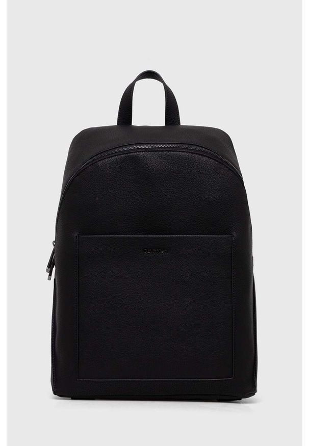 Calvin Klein plecak męski kolor czarny duży gładki. Kolor: czarny. Materiał: włókno, materiał. Wzór: gładki