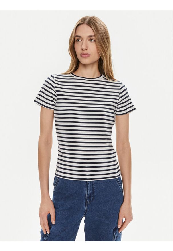 JDY T-Shirt Solar 15314449 Biały Regular Fit. Kolor: biały. Materiał: bawełna