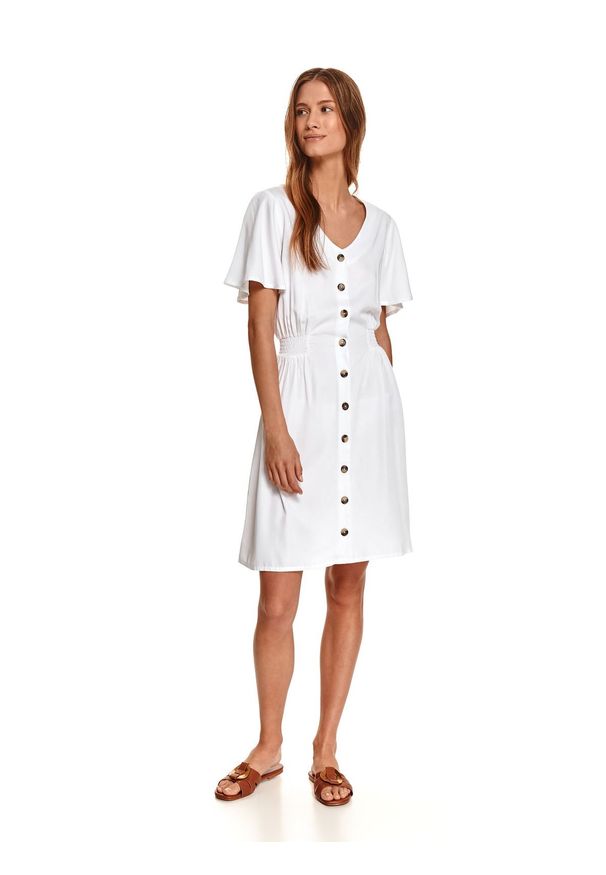 TOP SECRET - Zwiewna sukienka z guzikami i marszczeniem w talii. Kolor: biały. Sezon: jesień