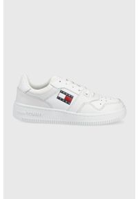 Tommy Jeans sneakersy kolor biały. Nosek buta: okrągły. Zapięcie: sznurówki. Kolor: biały. Materiał: poliester
