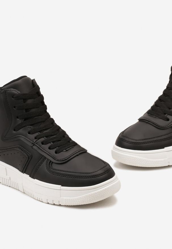 Born2be - Czarne Płaskie Sznurowane Sneakersy z Cholewką za Kostkę Targia. Wysokość cholewki: za kostkę. Kolor: czarny. Materiał: jeans. Szerokość cholewki: normalna
