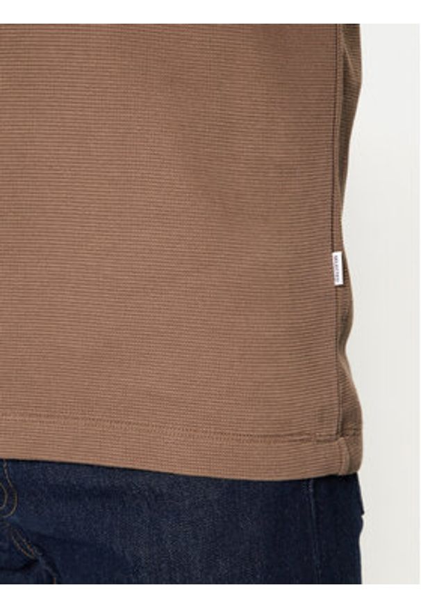 Selected Homme Polo 16095710 Brązowy Regular Fit. Typ kołnierza: polo. Kolor: brązowy. Materiał: bawełna