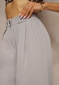 Renee - Szare Szerokie Spodnie High Waist o Garniturowym Kroju z Zakładkami Uliadorea. Okazja: na co dzień. Stan: podwyższony. Kolor: szary. Styl: klasyczny, elegancki, casual #4
