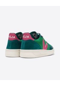 Veja - VEJA - Zielone sneakersy V-10. Nosek buta: okrągły. Kolor: zielony. Materiał: bawełna, materiał, guma, zamsz. Szerokość cholewki: normalna #3