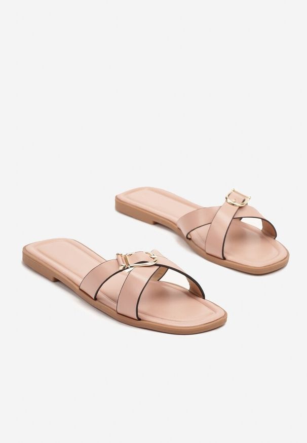 Born2be - Różowe Klapki Ozdobione Paskami i Klamrą Sanoriella. Okazja: na co dzień. Kolor: różowy. Materiał: jeans. Wzór: aplikacja. Sezon: lato. Styl: wizytowy, elegancki, casual