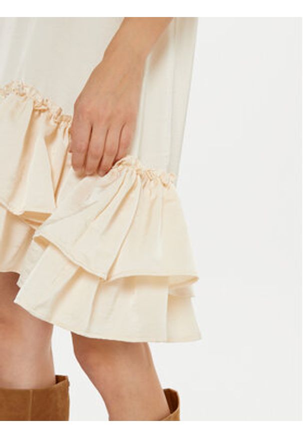 YAS Sukienka koktajlowa Eleanor 26034241 Écru Regular Fit. Materiał: syntetyk. Styl: wizytowy