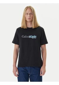 Calvin Klein T-Shirt LV04RD822G Czarny Regular Fit. Kolor: czarny. Materiał: bawełna