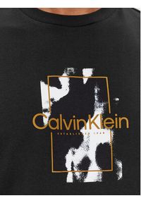 Calvin Klein T-Shirt Camo Logo K10K112401 Czarny Regular Fit. Kolor: czarny. Materiał: bawełna #2