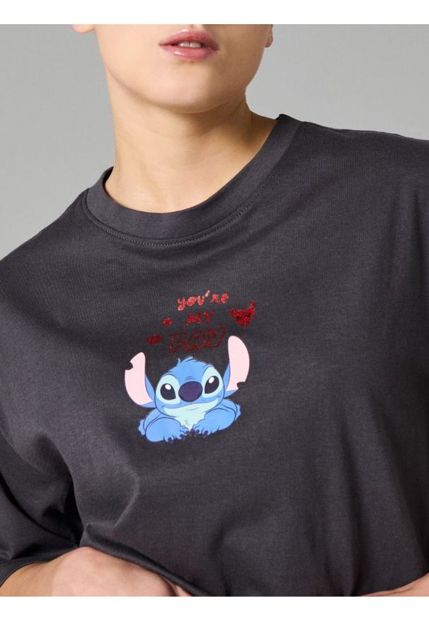 Sinsay - Bawełniana koszulka z krótkim rękawem Lilo & Stitch - szary. Kolor: szary. Materiał: bawełna. Długość rękawa: krótki rękaw. Długość: krótkie