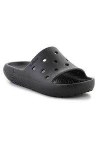 Klapki Crocs Classic Slide V2 209401-001 czarne. Okazja: na plażę, na spacer. Nosek buta: otwarty. Kolor: czarny. Materiał: materiał. Sezon: lato. Sport: pływanie, turystyka piesza