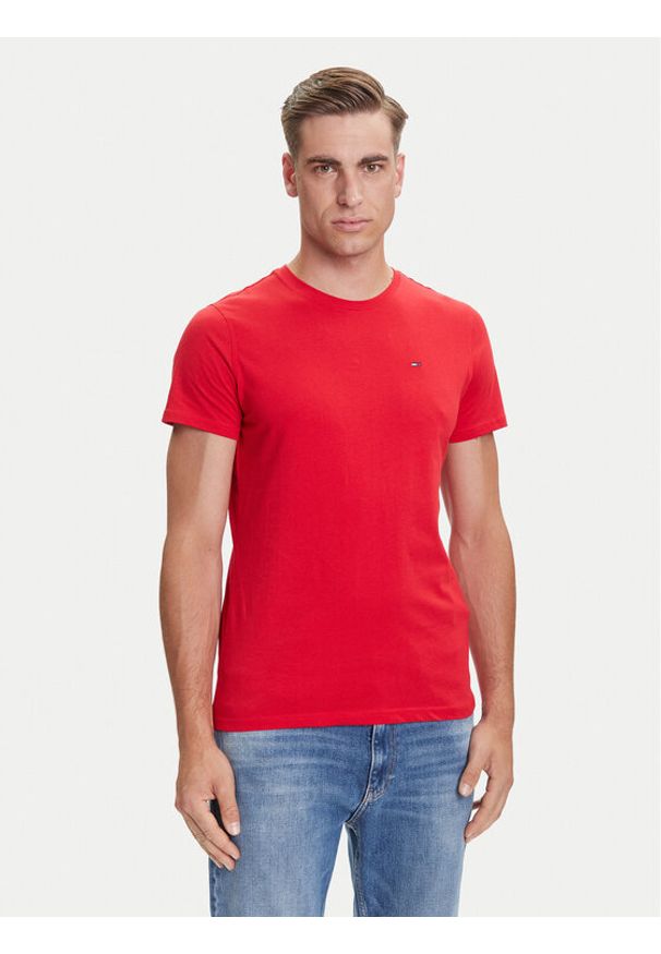 Tommy Jeans T-Shirt DM0DM04411 Czerwony Slim Fit. Kolor: czerwony. Materiał: bawełna