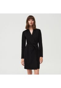 Mohito - Żakietowa sukienka z paskiem - Czarny. Kolor: czarny #1