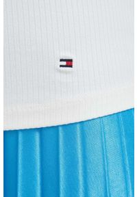 TOMMY HILFIGER - Tommy Hilfiger top damski kolor beżowy. Kolor: beżowy. Materiał: włókno, dzianina. Długość rękawa: na ramiączkach. Wzór: gładki #6