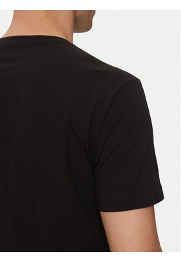 EA7 Emporio Armani T-Shirt 7M001106 AF10373 MC004 Czarny Regular Fit. Kolor: czarny. Materiał: bawełna
