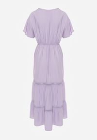 Renee - Fioletowa Rozkloszowana Sukienka Maxi z Gumką w Talii i Koronkowym Dekoltem Cheteia. Kolor: fioletowy. Materiał: koronka. Sezon: wiosna, lato. Długość: maxi #4