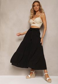 Renee - Czarna Rozkloszowana Spódnica Maxi z Wiskozy z Materiałowymi Paskami Wintelis. Okazja: do pracy. Kolor: czarny. Materiał: wiskoza, materiał. Wzór: paski. Styl: elegancki