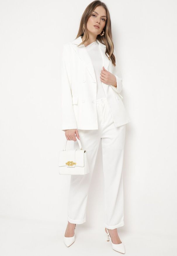 Born2be - Białe Spodnie o Klasycznym Fasonie z Podwiniętymi Nogawkami z Ukrytym Suwakiem Wilelma. Kolor: biały. Sezon: wiosna. Styl: klasyczny