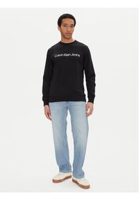 Calvin Klein Jeans Bluza J30J322549 Czarny Regular Fit. Kolor: czarny. Materiał: bawełna