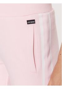 Guess Spodnie dresowe Rosas V3YB20 KBV71 Różowy Regular Fit. Kolor: różowy. Materiał: bawełna #3