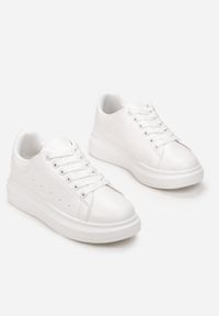 Born2be - Białe Sneakersy Hypnotic. Wysokość cholewki: przed kostkę. Nosek buta: okrągły. Kolor: biały. Materiał: skóra. Szerokość cholewki: normalna #4