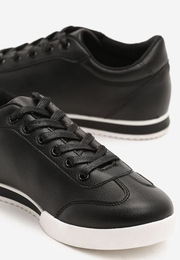 Born2be - Czarne Sneakersy Seems to Change. Nosek buta: okrągły. Zapięcie: sznurówki. Kolor: czarny. Szerokość cholewki: normalna. Obcas: na płaskiej podeszwie