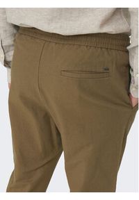 Only & Sons Spodnie materiałowe 22024966 Brązowy Tapered Fit. Kolor: brązowy. Materiał: bawełna