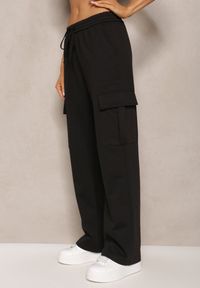 Renee - Czarne Spodnie dresowe z Bawełny z Szerokimi Kieszeniami Cargo Tanelle. Okazja: na co dzień. Stan: podwyższony. Kolor: czarny. Materiał: bawełna, dresówka. Styl: casual