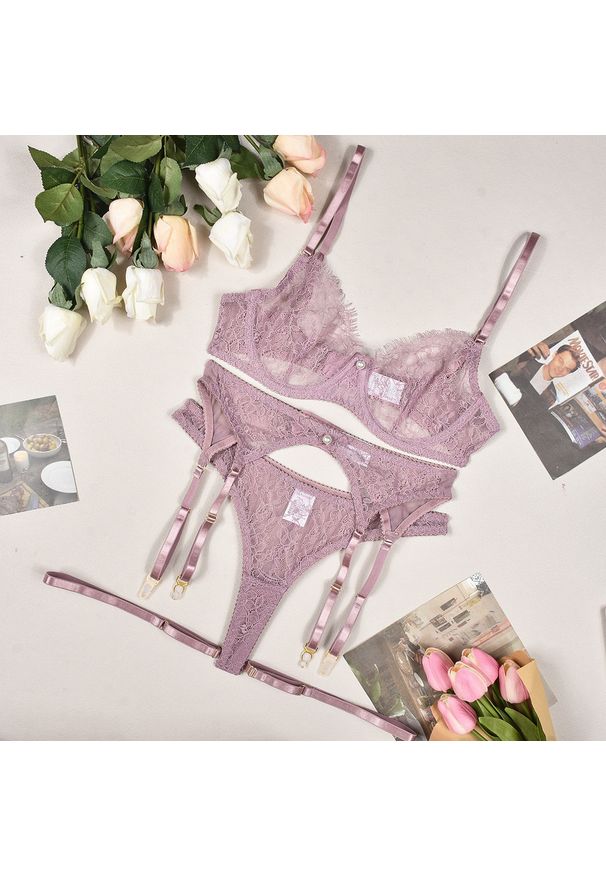 Intica - Zestaw bielizny z koronką elegancki i uwodzicielski Lefka. Kolor: beżowy. Materiał: koronka. Wzór: koronka