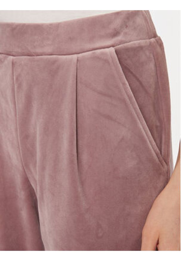 Triumph Spodnie piżamowe Cozy Comfort Velour Trousers 10216539 Brązowy Regular Fit. Kolor: brązowy. Materiał: wiskoza, welur