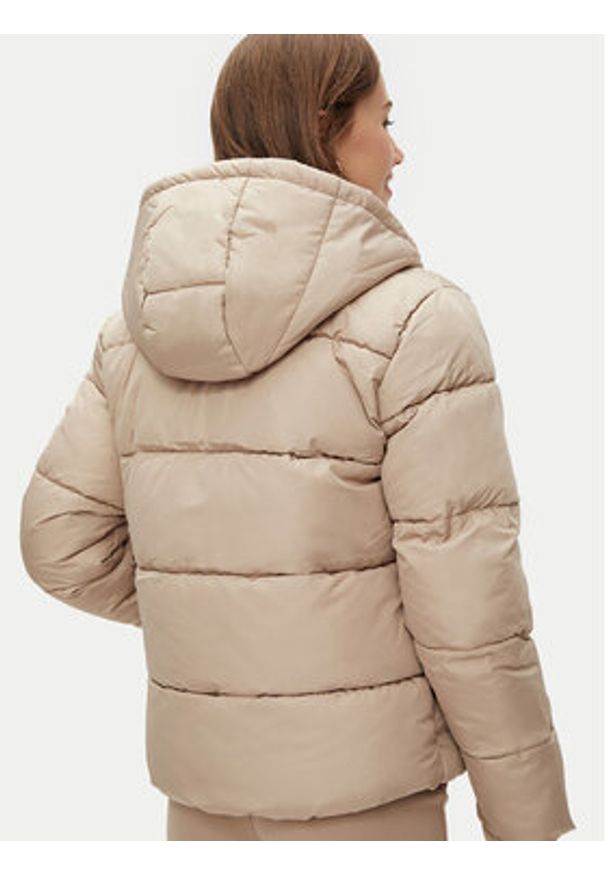 Pieces Kurtka zimowa 17115626 Beżowy Regular Fit. Kolor: beżowy. Materiał: syntetyk. Sezon: zima
