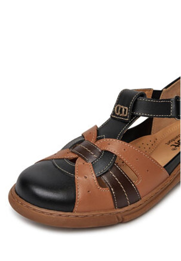 Go Soft Sandały WI23-YUMA-04 Brązowy. Kolor: brązowy. Materiał: skóra