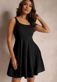 Renee - Czarna Taliowana Sukienka na Ramiączkach Soalia. Kolor: czarny. Długość rękawa: na ramiączkach. Sezon: lato #4