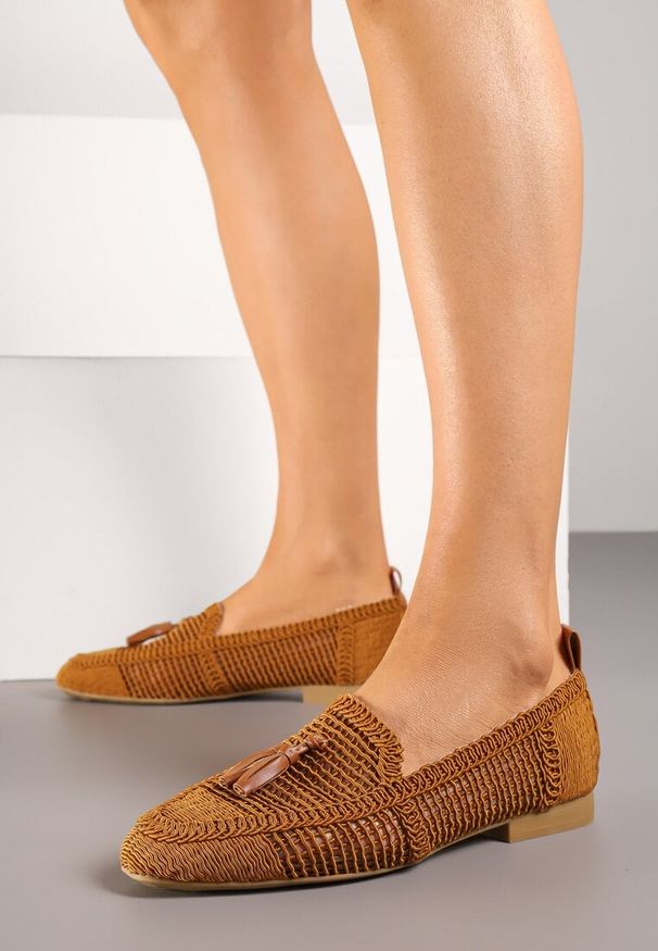 Renee - Brązowe Mokasyny z Siateczki z Frędzlami Adenda. Kolor: brązowy. Sezon: lato, wiosna. Styl: elegancki