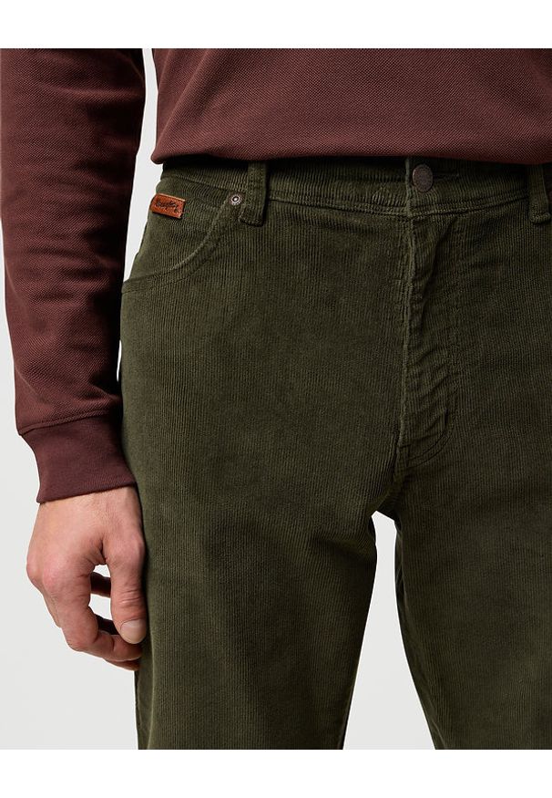 Wrangler - MESKIE SPODNIE WRANGLER TEXAS SLIM FOREST NIGHT 112371012