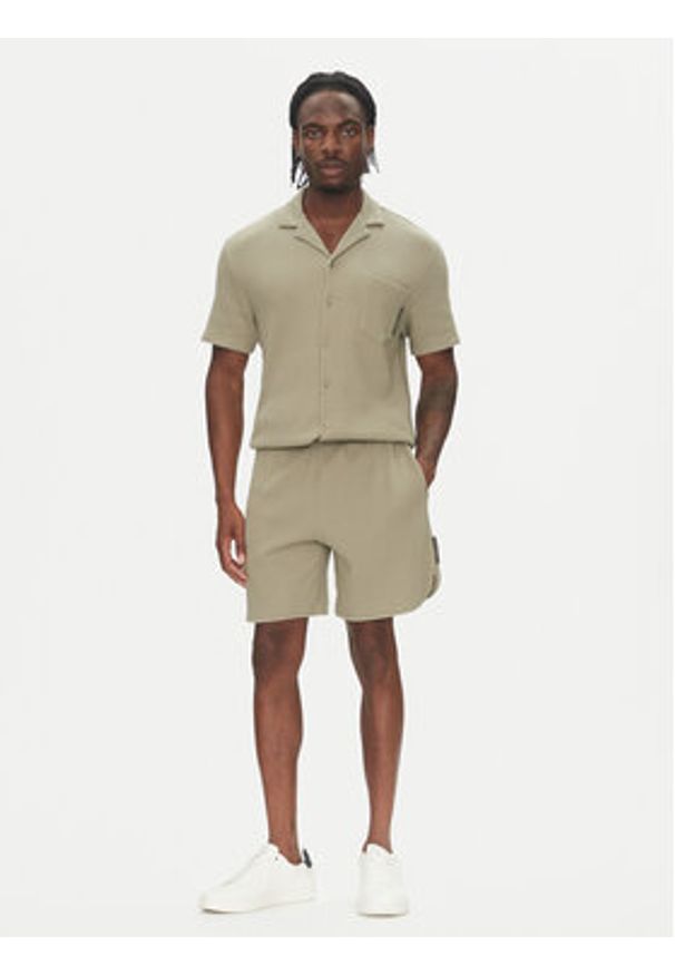 Emporio Armani Underwear Szorty sportowe EM000631 AF10792 U6274 Zielony Regular Fit. Kolor: zielony. Materiał: bawełna. Styl: sportowy