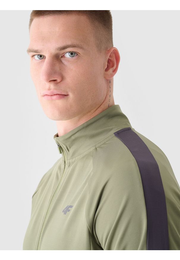 4f - 4F Bluza treningowa szybkoschnąca męska - oliwkowa/khaki XL. Typ kołnierza: bez kaptura, kołnierzyk stójkowy. Kolor: oliwkowy, brązowy, wielokolorowy. Materiał: dzianina, włókno, syntetyk, materiał, elastan. Długość rękawa: raglanowy rękaw. Wzór: gładki, jednolity. Styl: sportowy. Sport: fitness