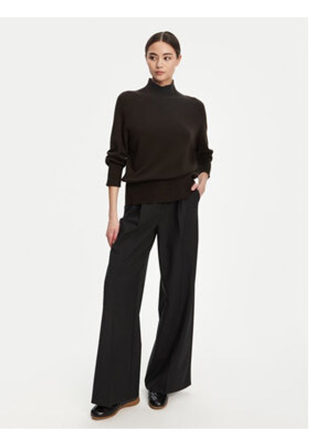 Marella Golf Ismaele 2523366394 Brązowy Oversize. Typ kołnierza: golf. Kolor: brązowy. Materiał: syntetyk